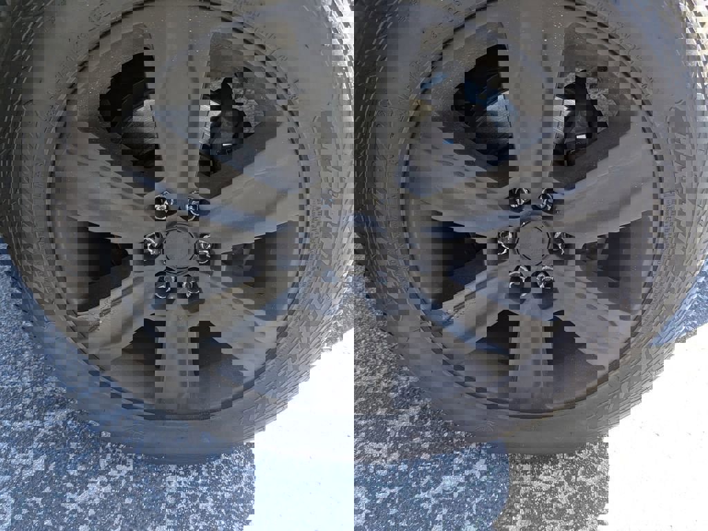 Used 2015 Ford F150 Lariat w/ Equipment Group 502A Luxury image 27