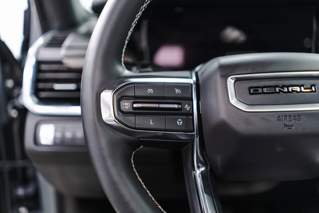 Used 2024 GMC Acadia Denali image 11