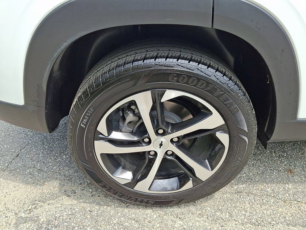Used 2024 Chevrolet Trax RS FWD image 10