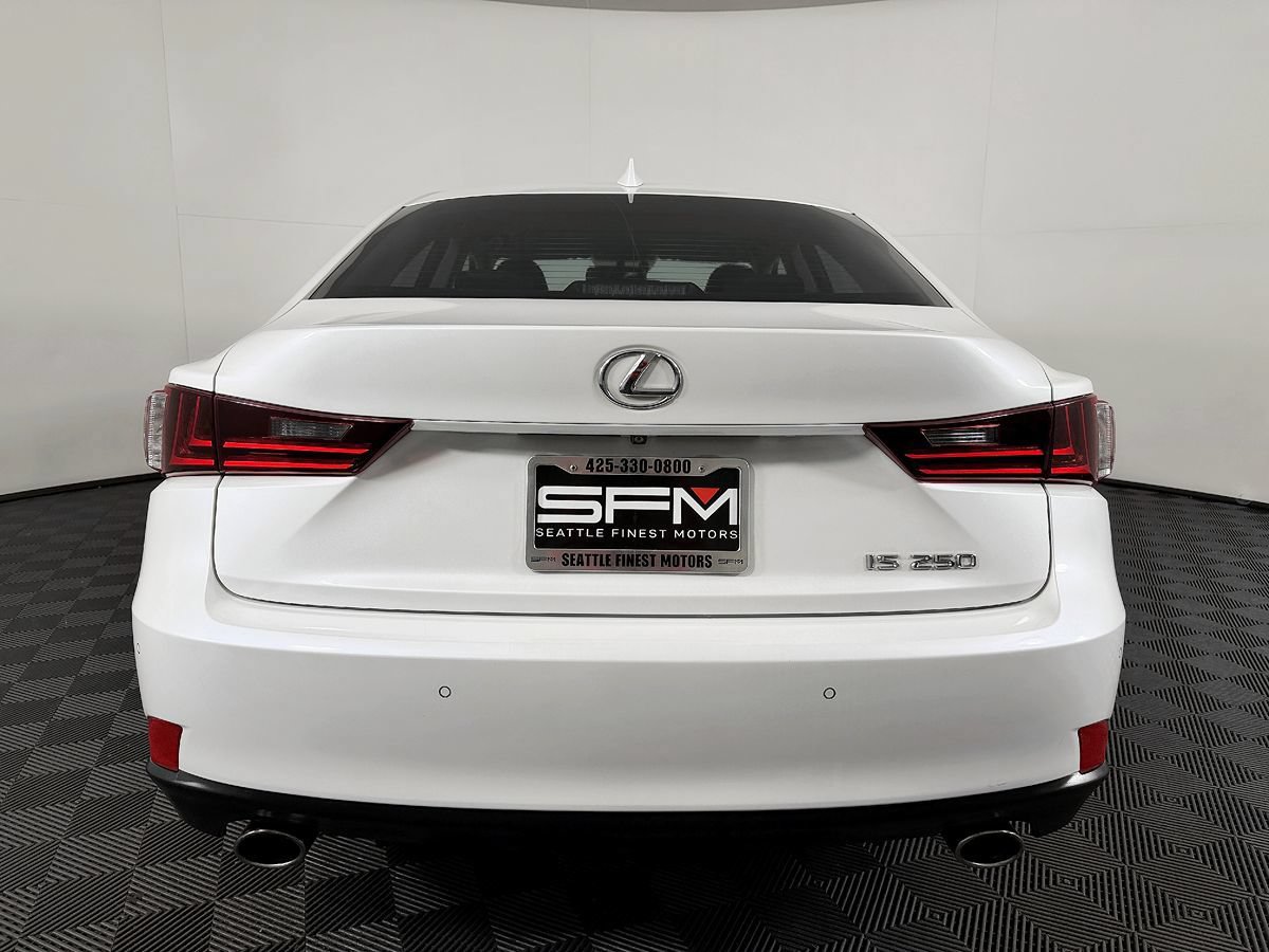 Used 2014 Lexus IS 250 w/ Luxury Package w/Gray Wood RWD image 10