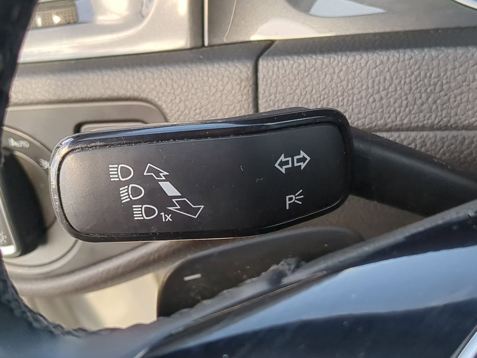 Used 2021 Volkswagen Golf 4-Door image 27