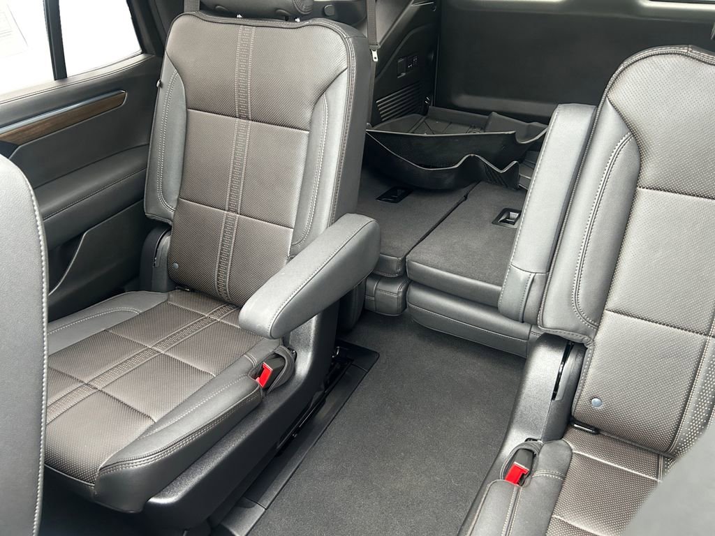 Used 2026 Chevrolet Tahoe High Country image 14