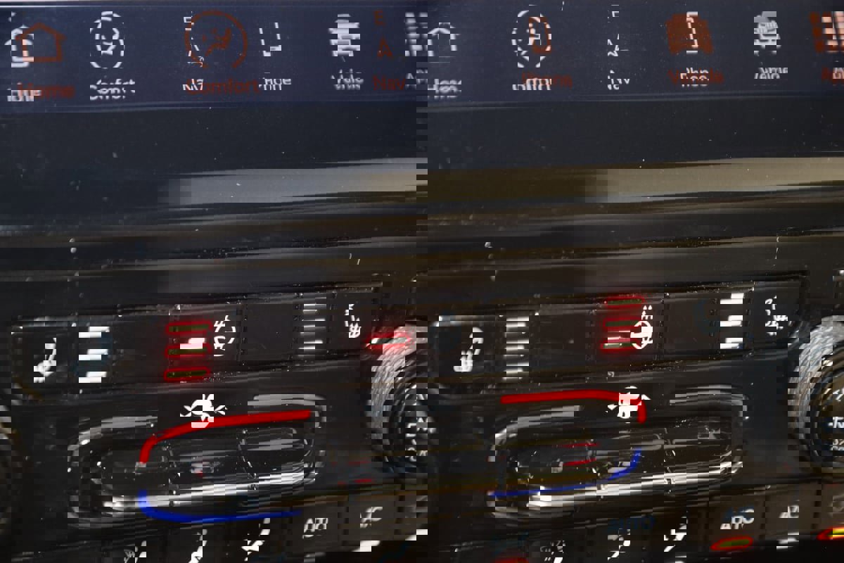 Used 2022 Jeep Grand Cherokee L Limited image 8