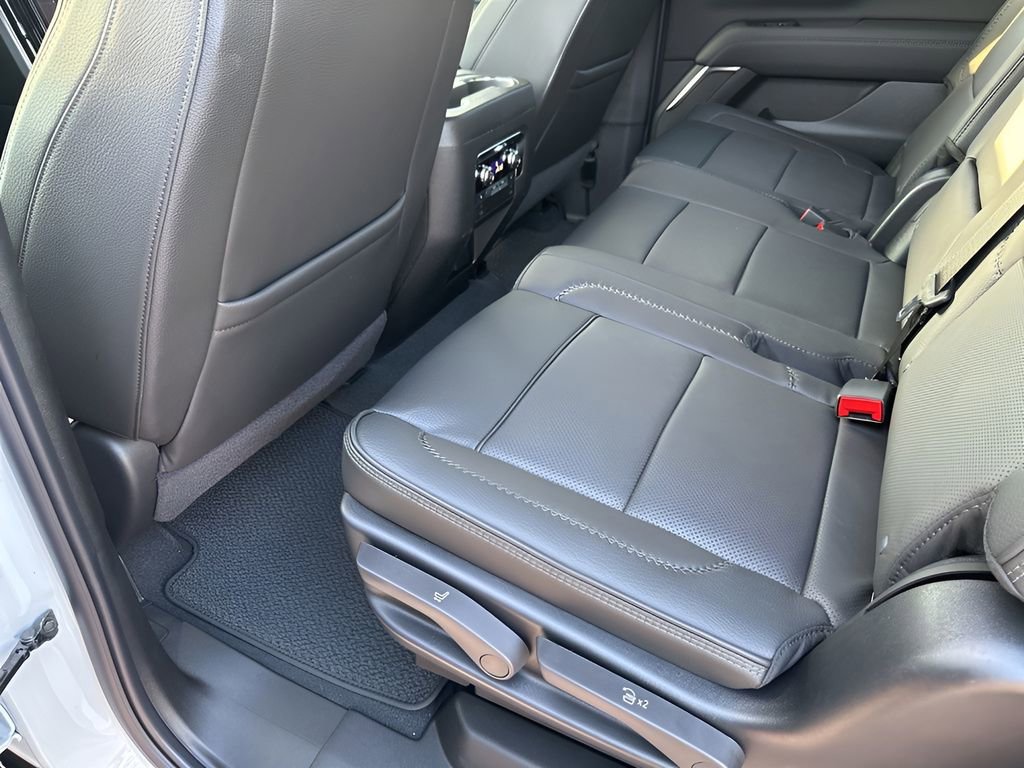 New 2026 GMC Yukon XL Denali RWD image 23