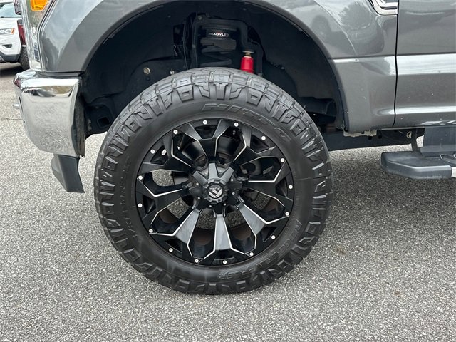 Used 2017 Ford F250 Lariat w/ Chrome Package image 11