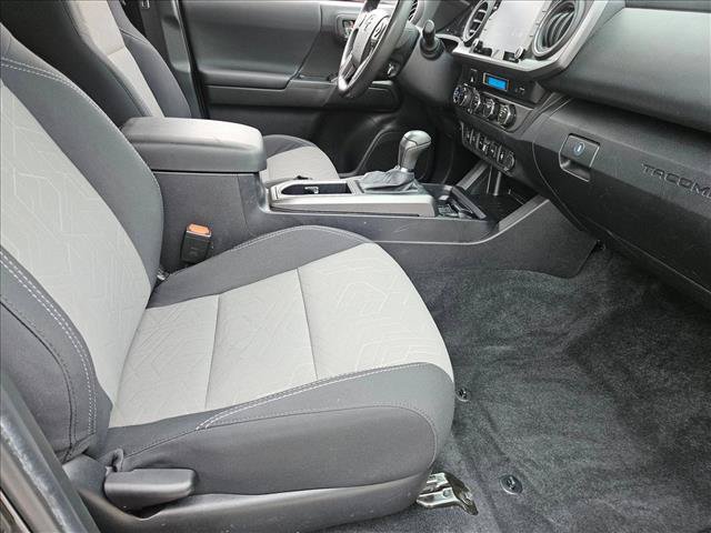 Used 2022 Toyota Tacoma TRD Sport w/ Technology Package AWD/4WD image 19
