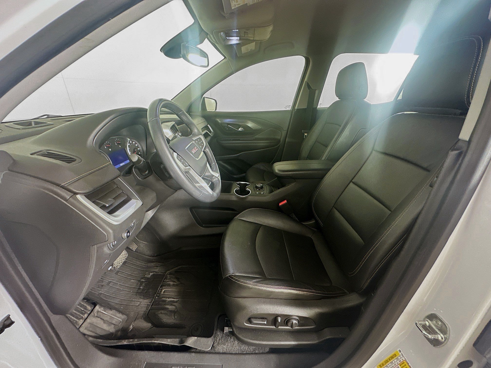 Used 2021 GMC Terrain SLT w/ LPO, Floor Liner Package FWD image 13