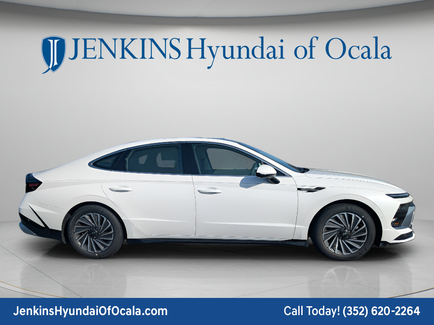 New 2026 Hyundai Sonata Limited FWD image 2