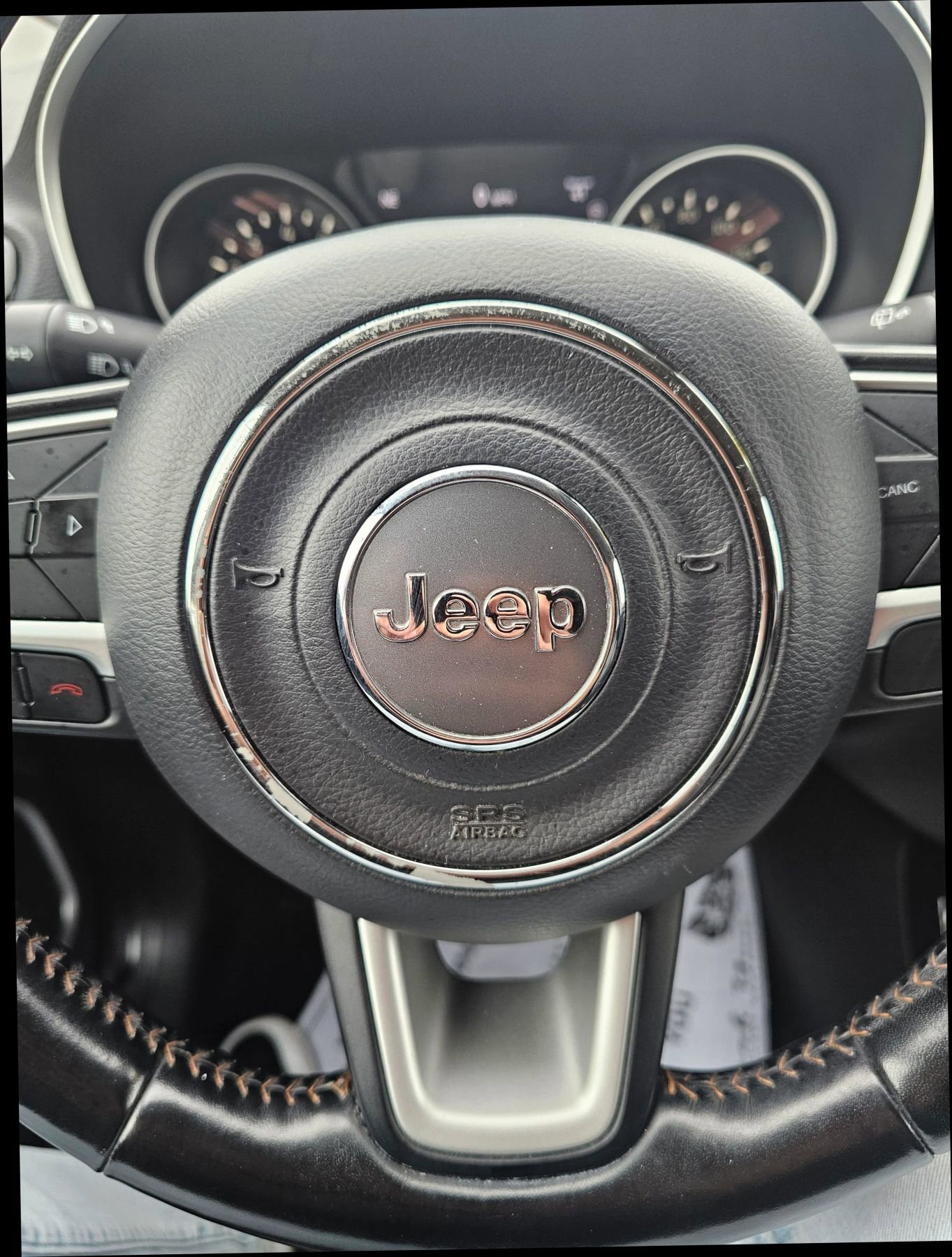 Used 2020 Jeep Compass Limited image 17