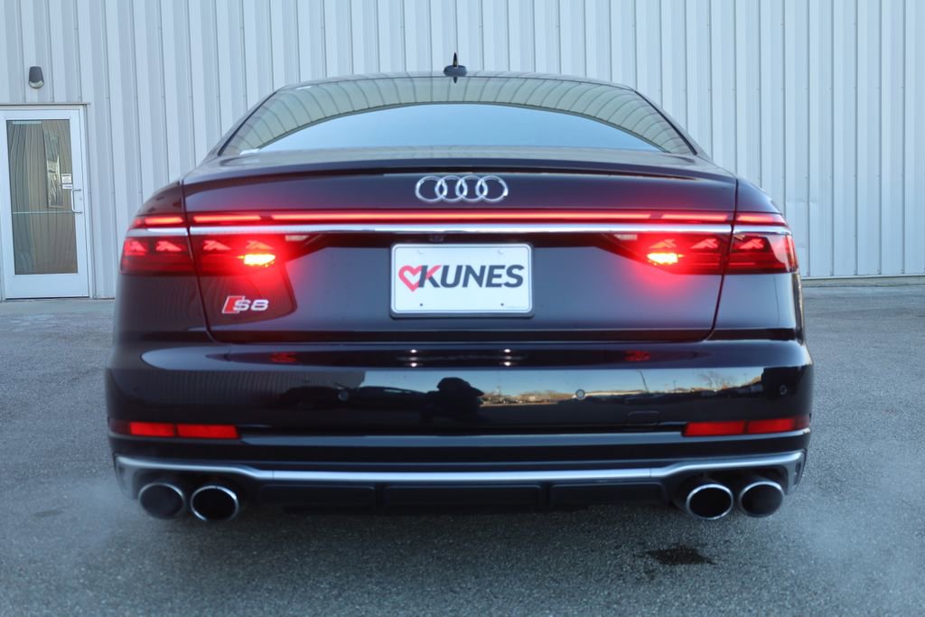 Used 2023 Audi S8 w/ S8 Comfort Plus Package image 8