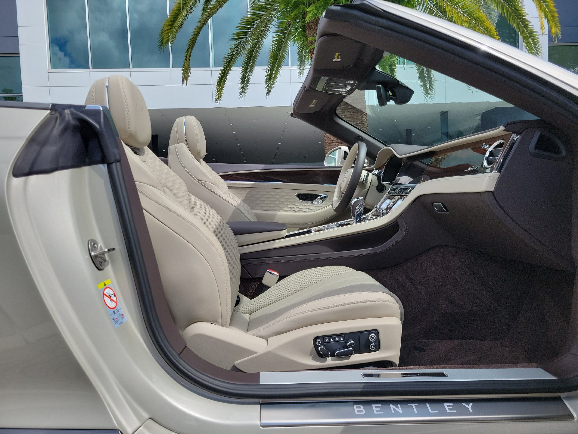 Certified 2025 Bentley Continental GT Speed AWD/4WD image 19