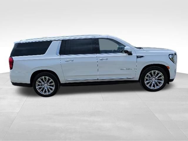 Used 2024 GMC Yukon XL Denali w/ Denali Reserve Package AWD/4WD image 2