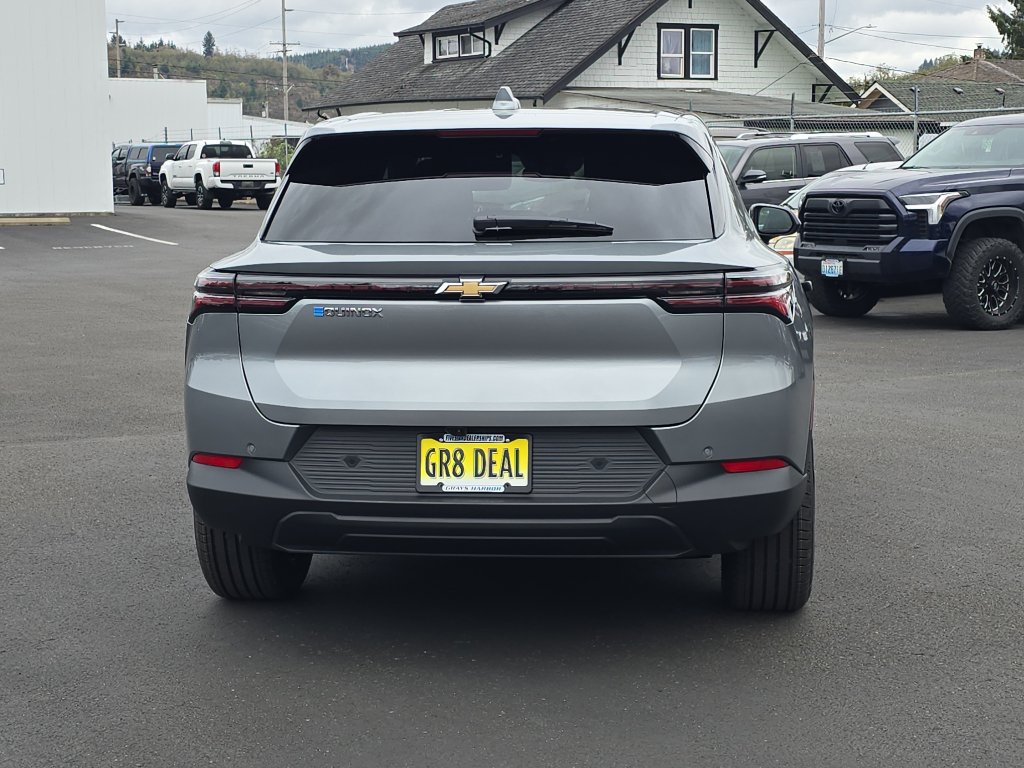 New 2026 Chevrolet Equinox EV LT image 8