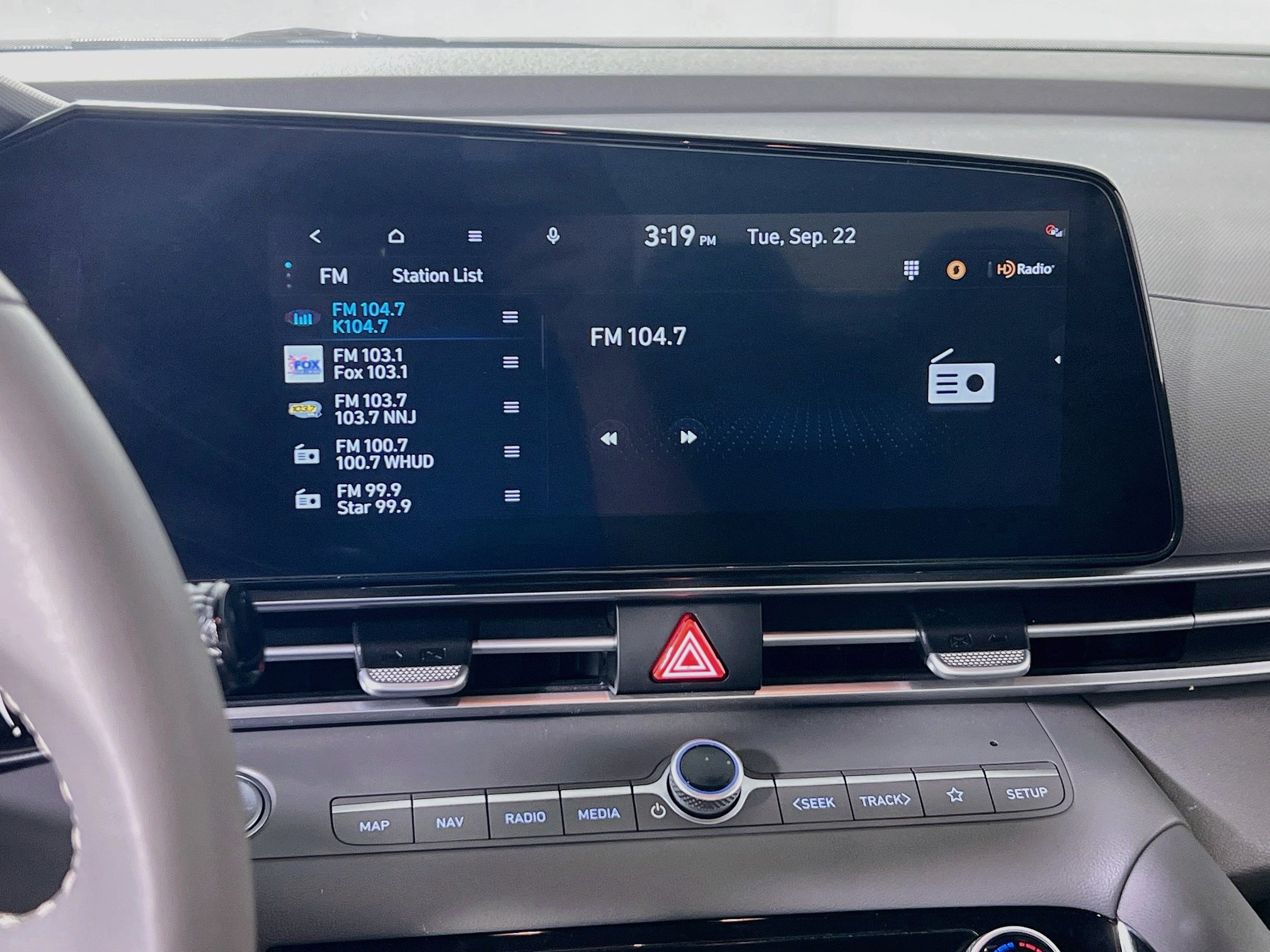 Used 2023 Hyundai Elantra SEL w/ Convenience Package FWD image 15