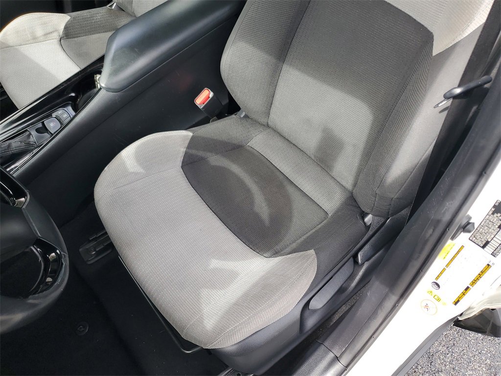 Used 2019 Toyota C-HR XLE image 18