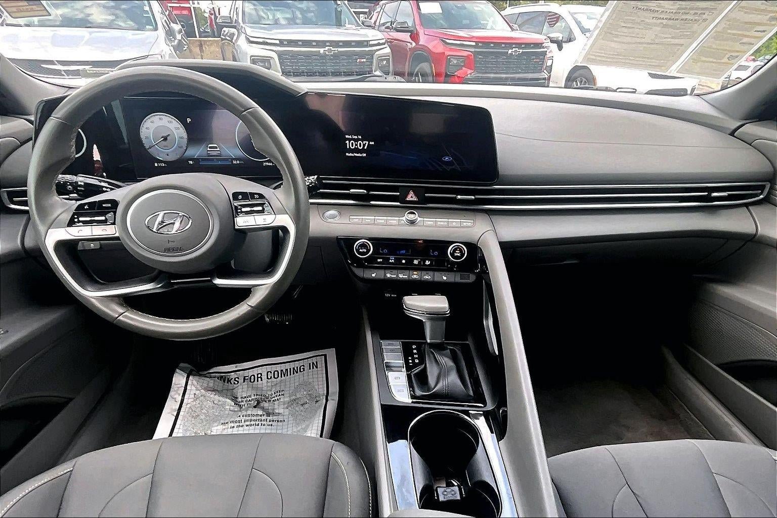 Used 2023 Hyundai Elantra SEL FWD image 12
