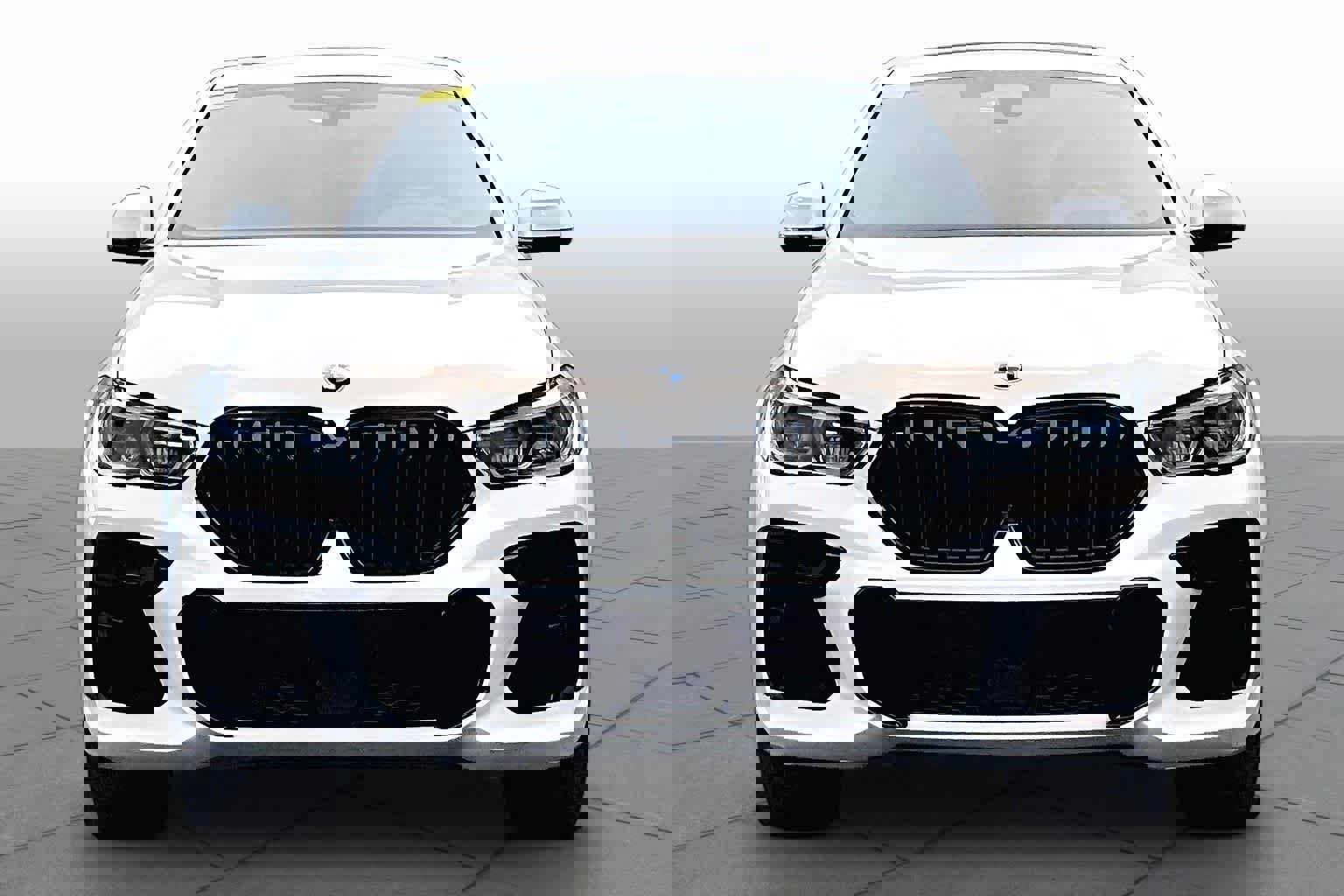 Used 2022 BMW X6 M50i w/ Executive Package image 4