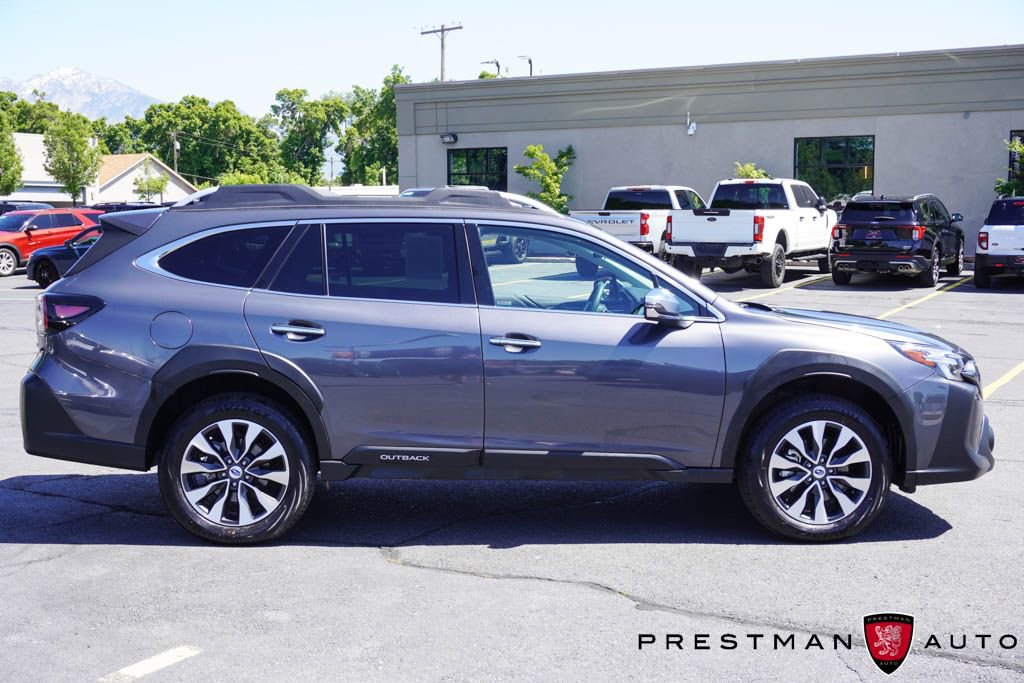 Used 2025 Subaru Outback Touring w/ Tech Package 3 AWD/4WD image 14