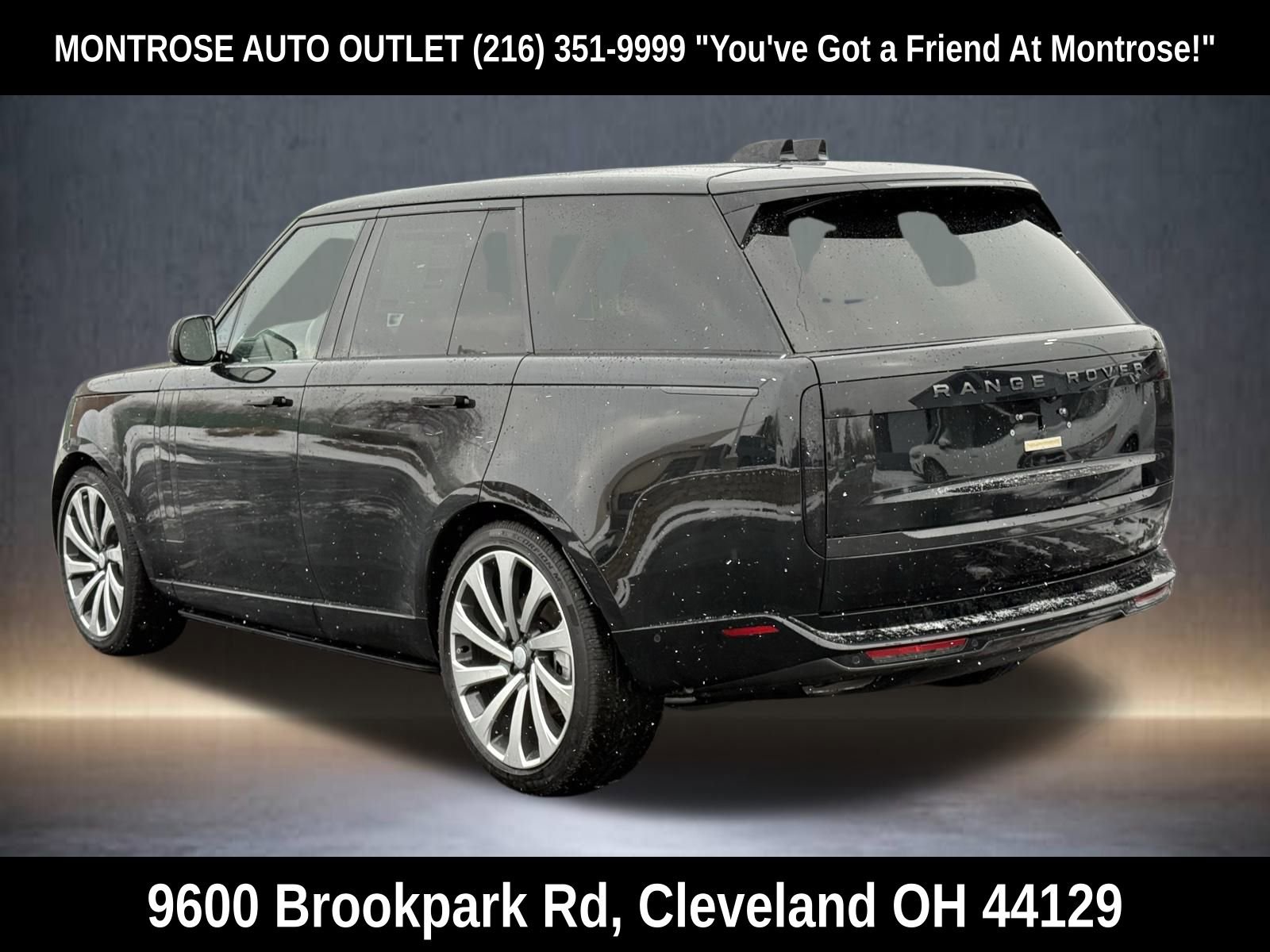 New 2025 Land Rover Range Rover SE image 3