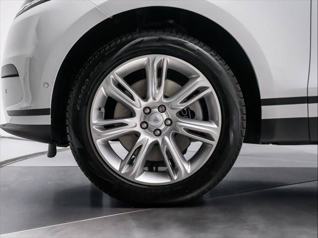 Used 2026 Land Rover Range Rover Velar S AWD/4WD image 11