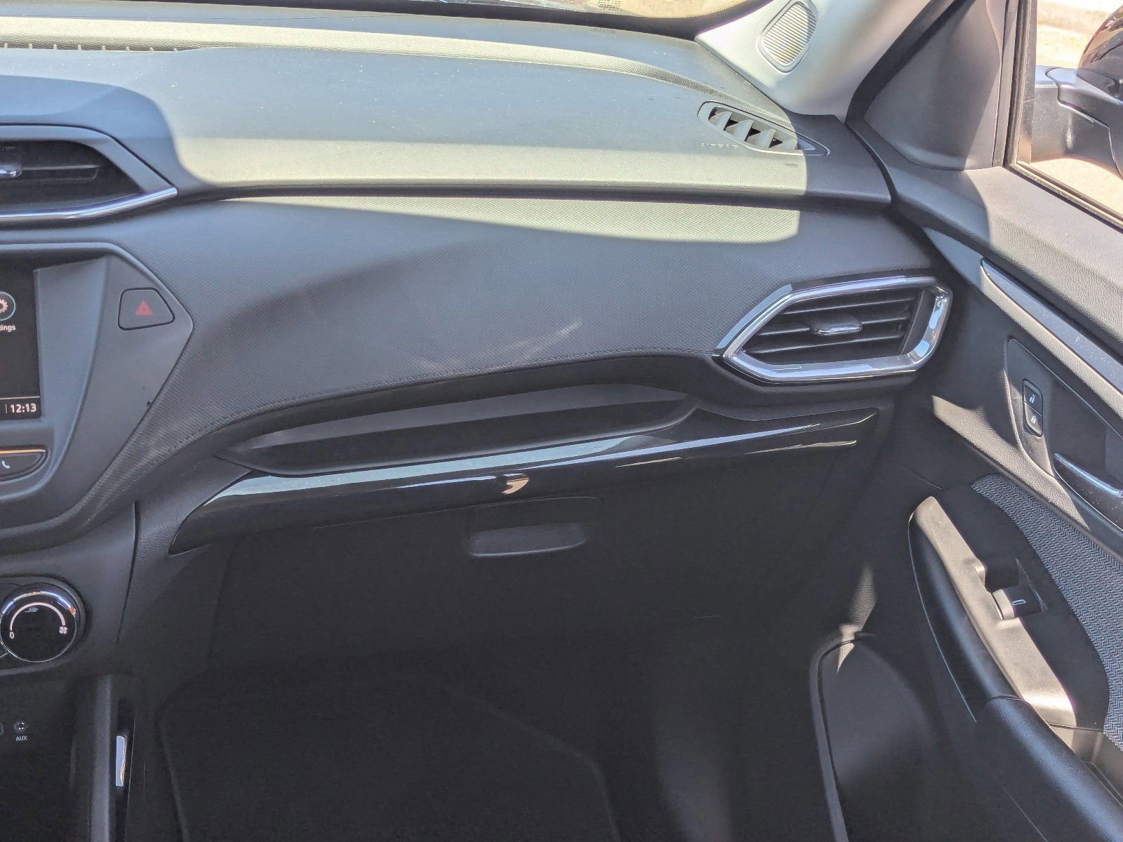 Used 2023 Chevrolet TrailBlazer LT FWD image 18