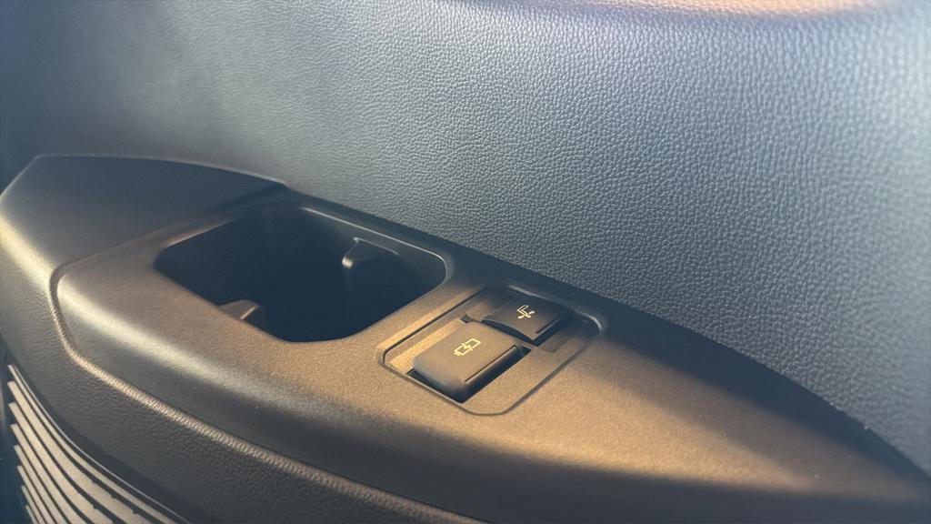 Used 2025 Lexus LX 700h F Sport w/ Accessory Package (Z1) image 18