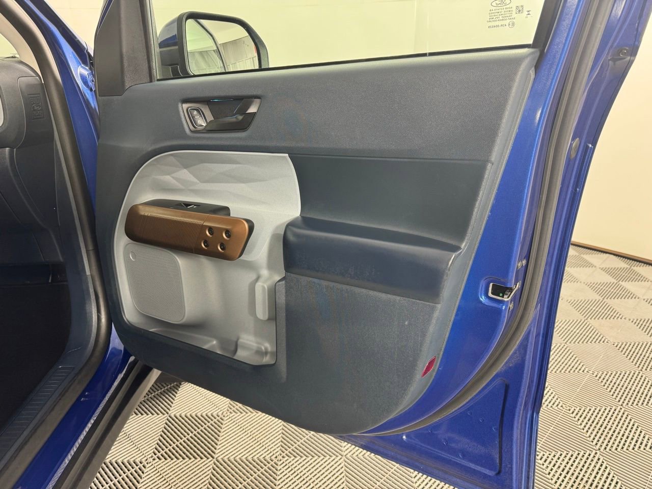 Used 2023 Ford Maverick Lariat w/ Equipment Group 500A Standard image 29