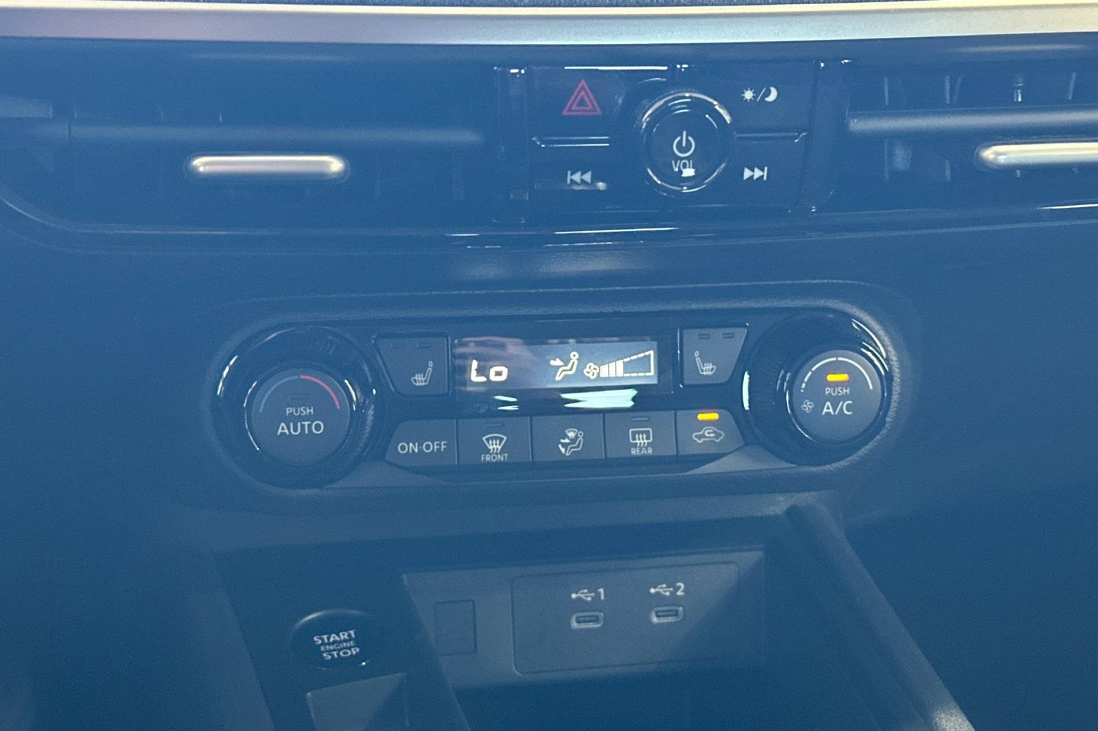 New 2026 Nissan Kicks SV w/ Charging Package image 17