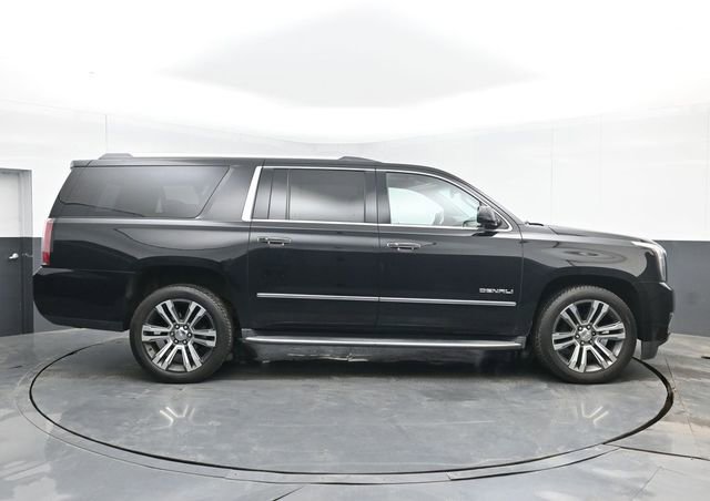 Used 2017 GMC Yukon XL Denali w/ Open Road Package AWD/4WD image 11