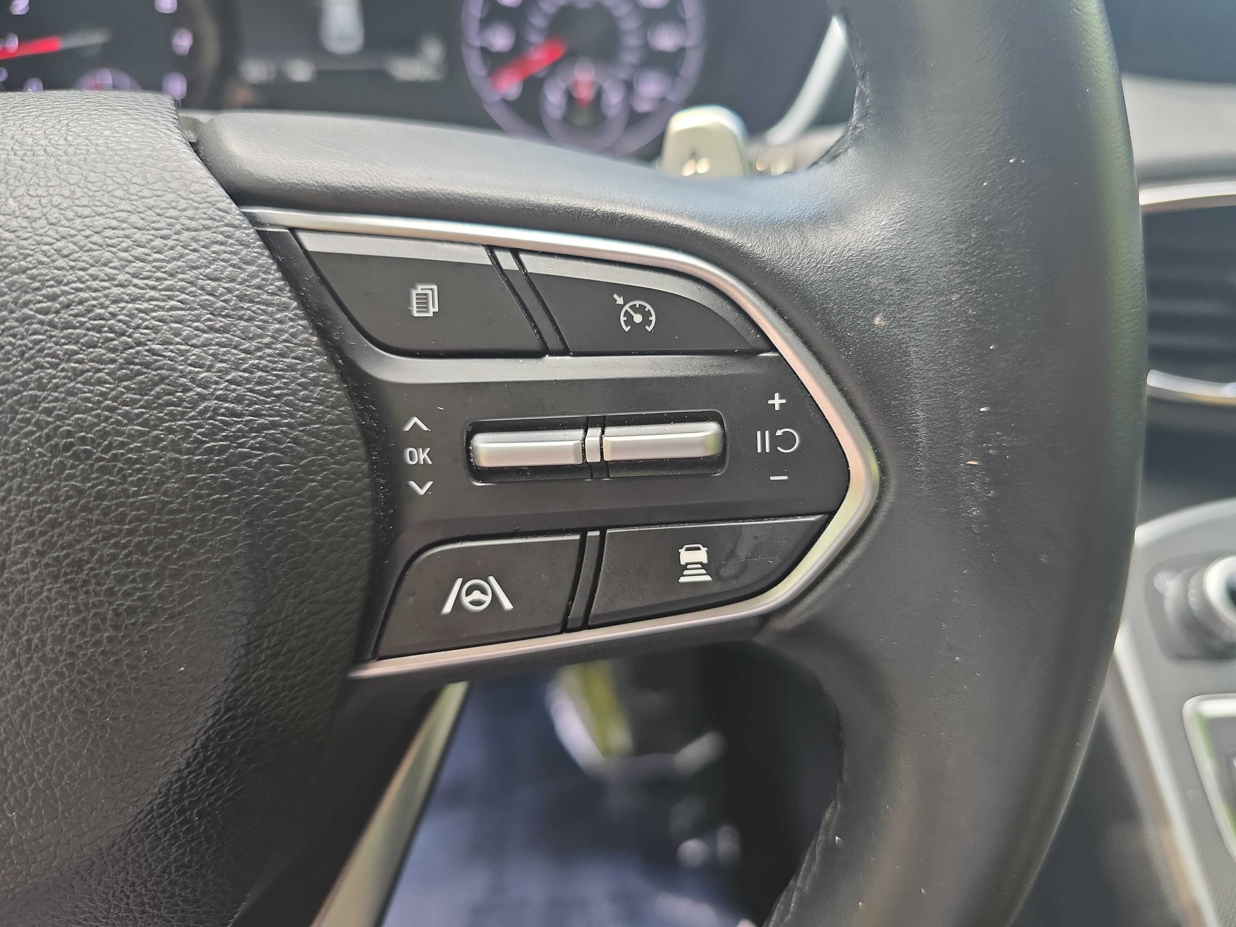 Used 2023 Hyundai Santa Fe SEL FWD image 19
