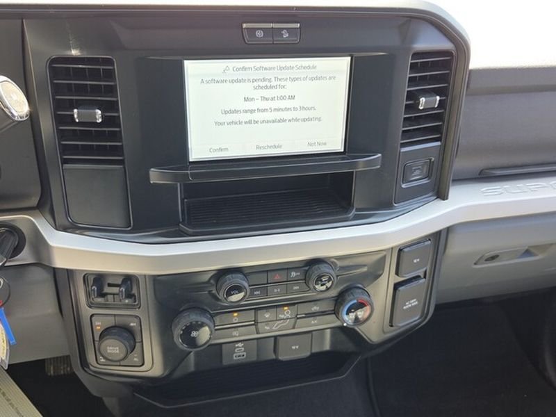 Used 2025 Ford F250 XLT w/ FX4 Off-Road Package AWD/4WD image 19