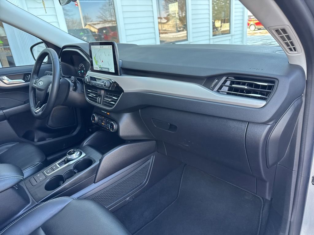 Used 2022 Ford Escape SEL image 45