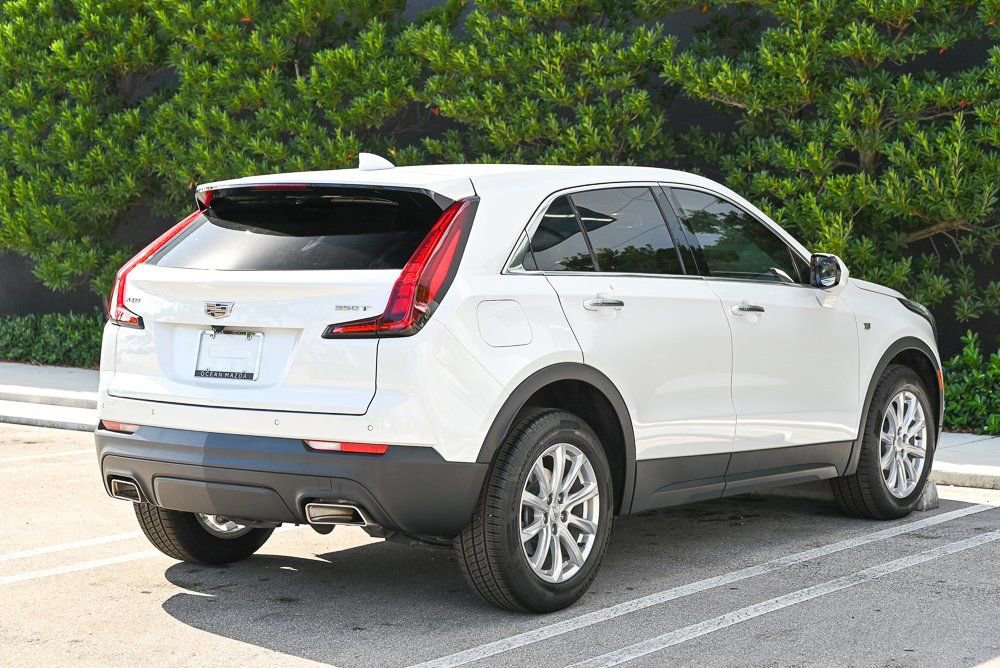 Used 2021 Cadillac XT4 Luxury image 4