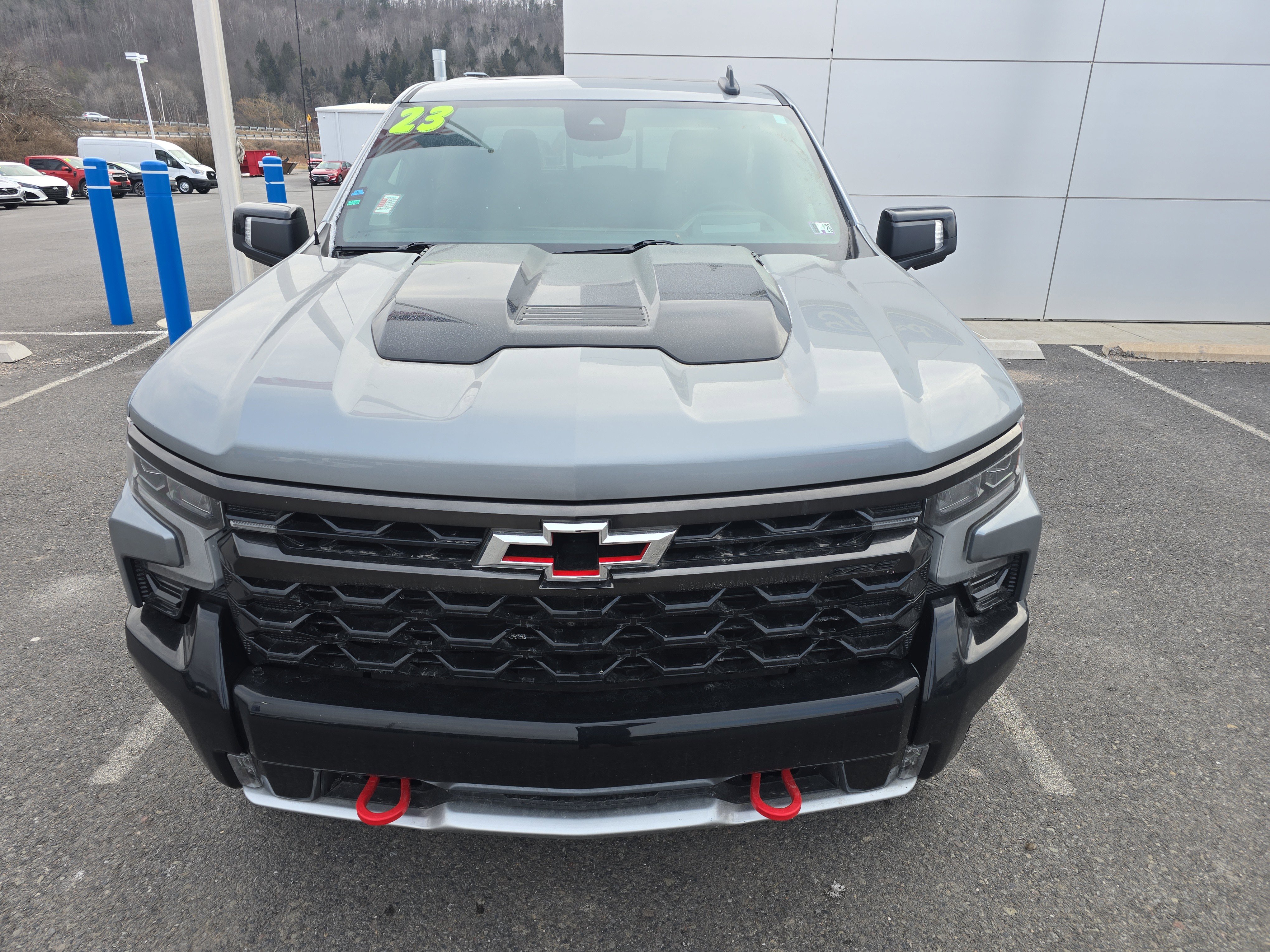Used 2023 Chevrolet Silverado 1500 ZR2 w/ Technology Package image 9