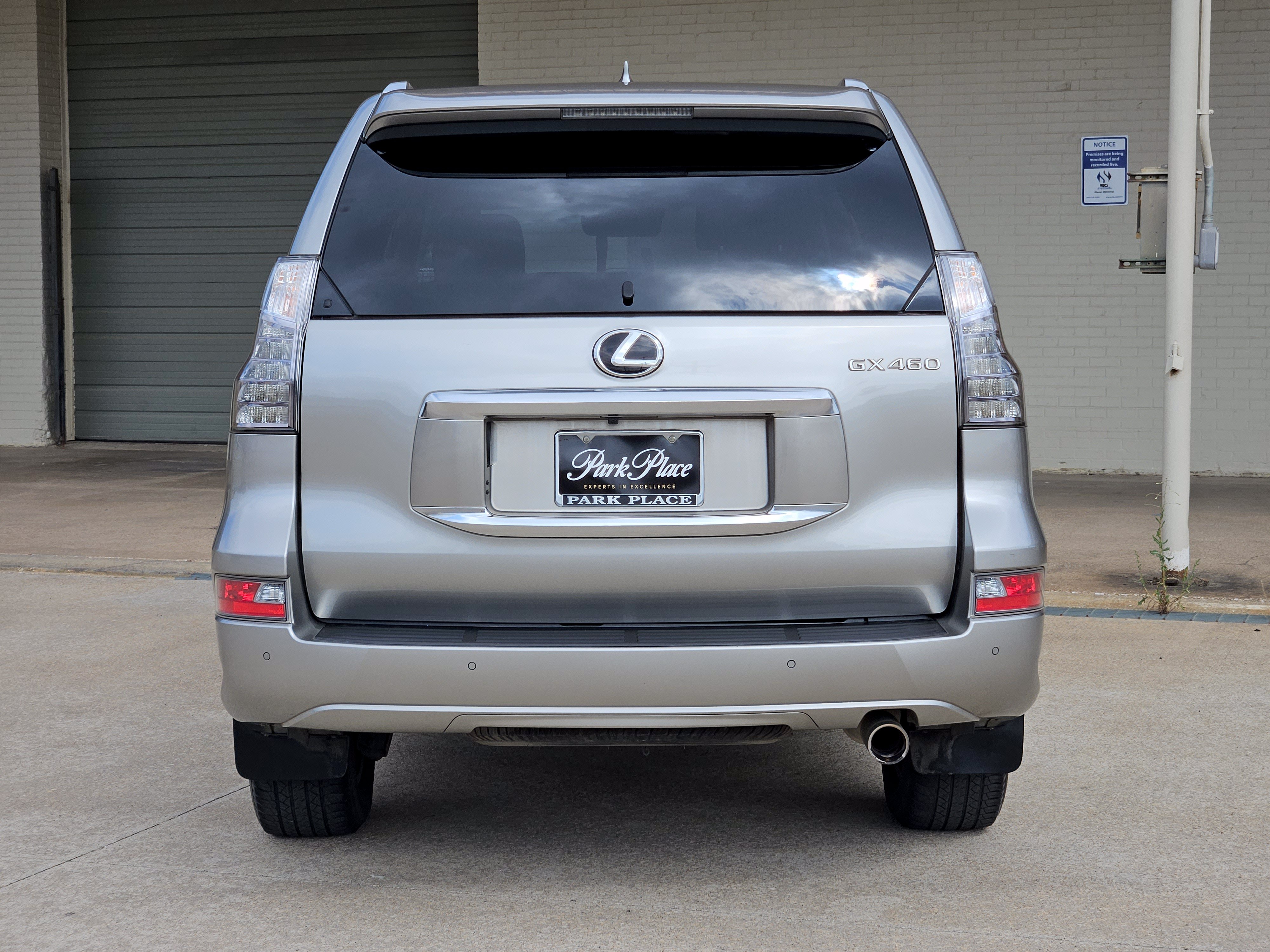 Used 2023 Lexus GX 460 Premium w/ Premium Package AWD/4WD image 8
