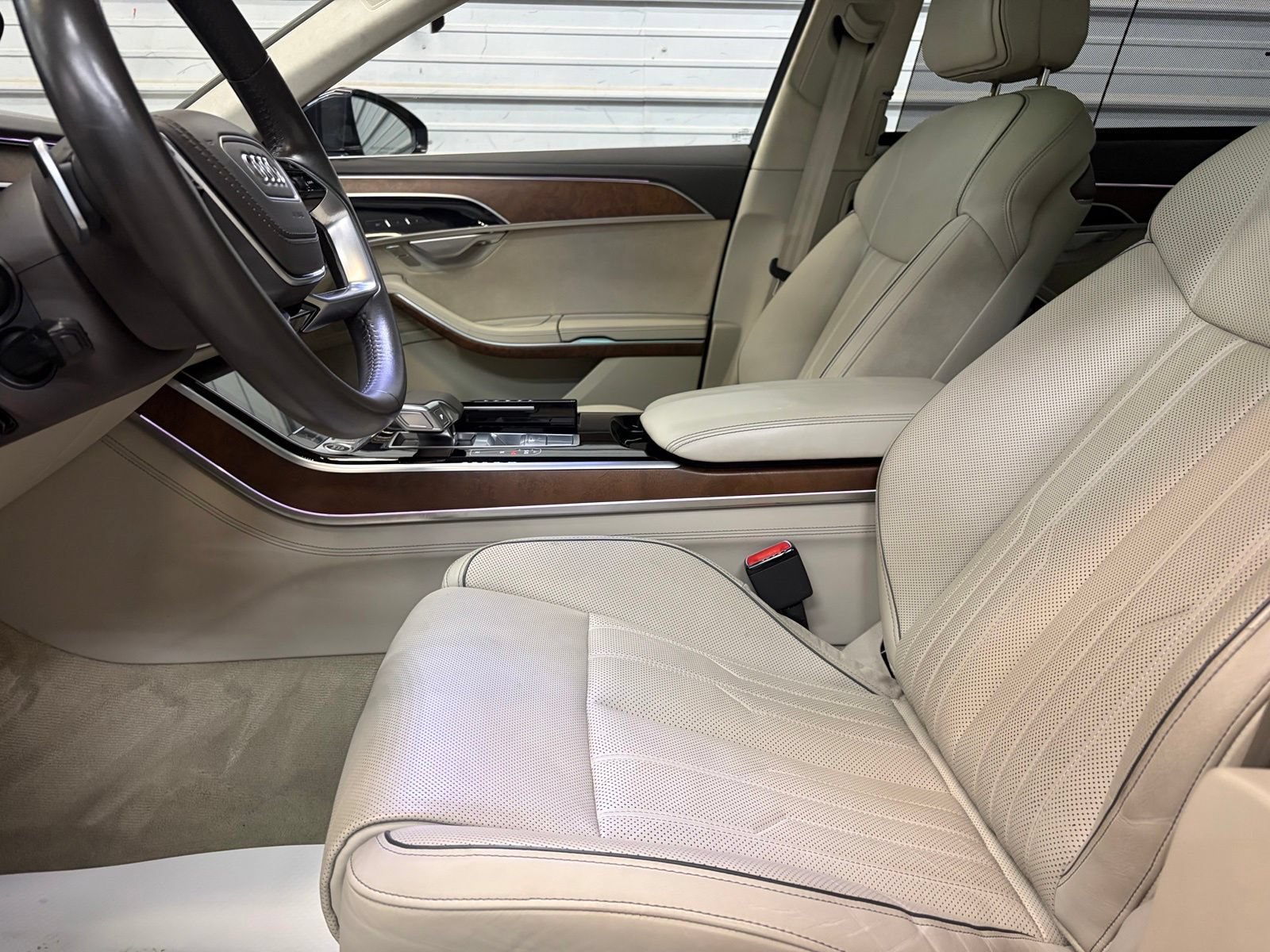 Used 2021 Audi A8 L 4.0T w/ Luxury Package AWD/4WD image 12