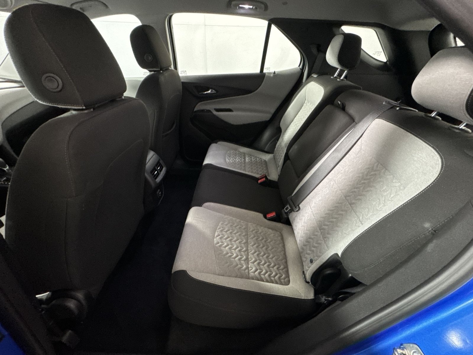 Used 2024 Chevrolet Equinox LS w/ Driver Confidence II Package FWD image 24