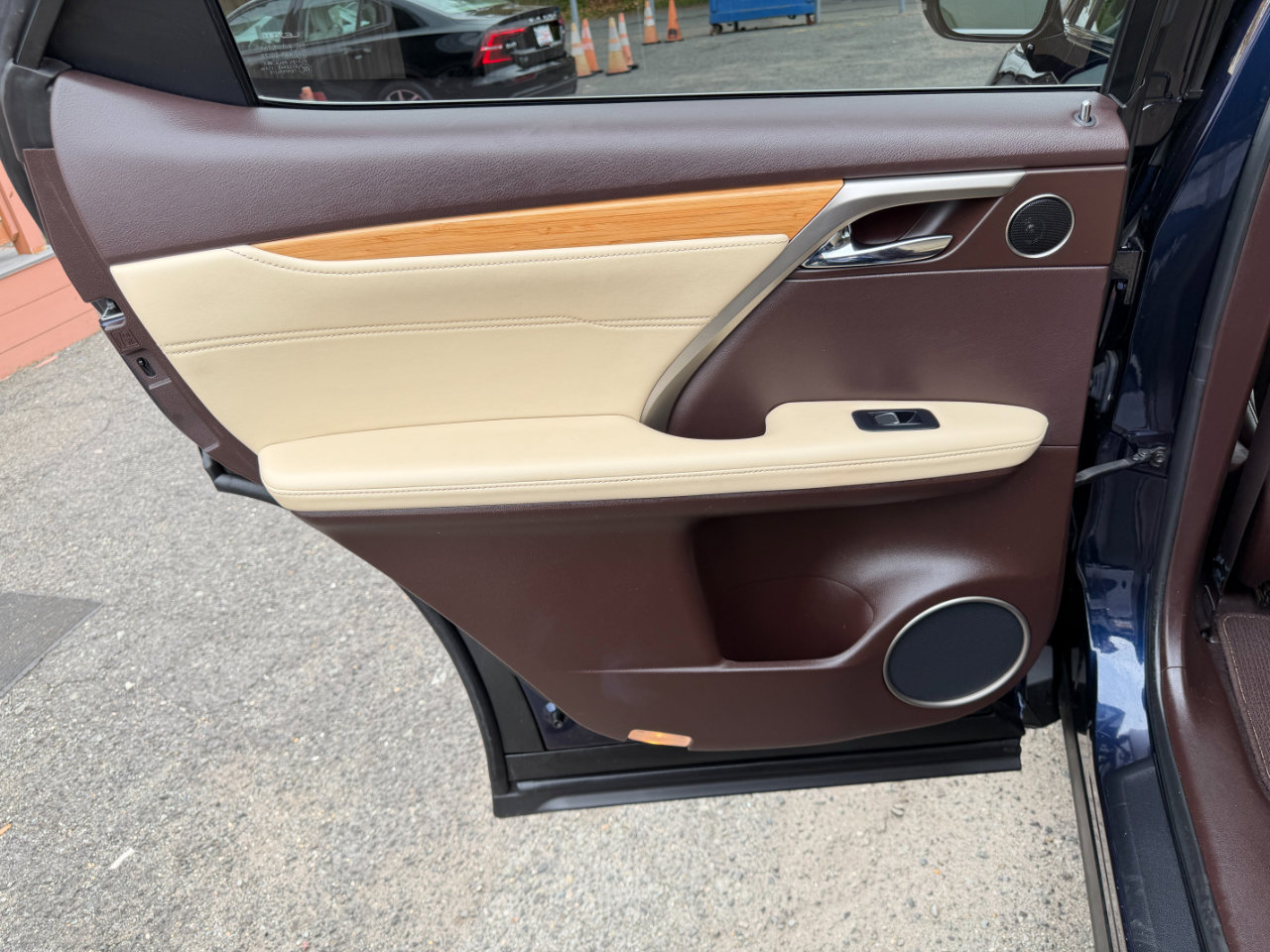 Used 2018 Lexus RX 350L Luxury image 31