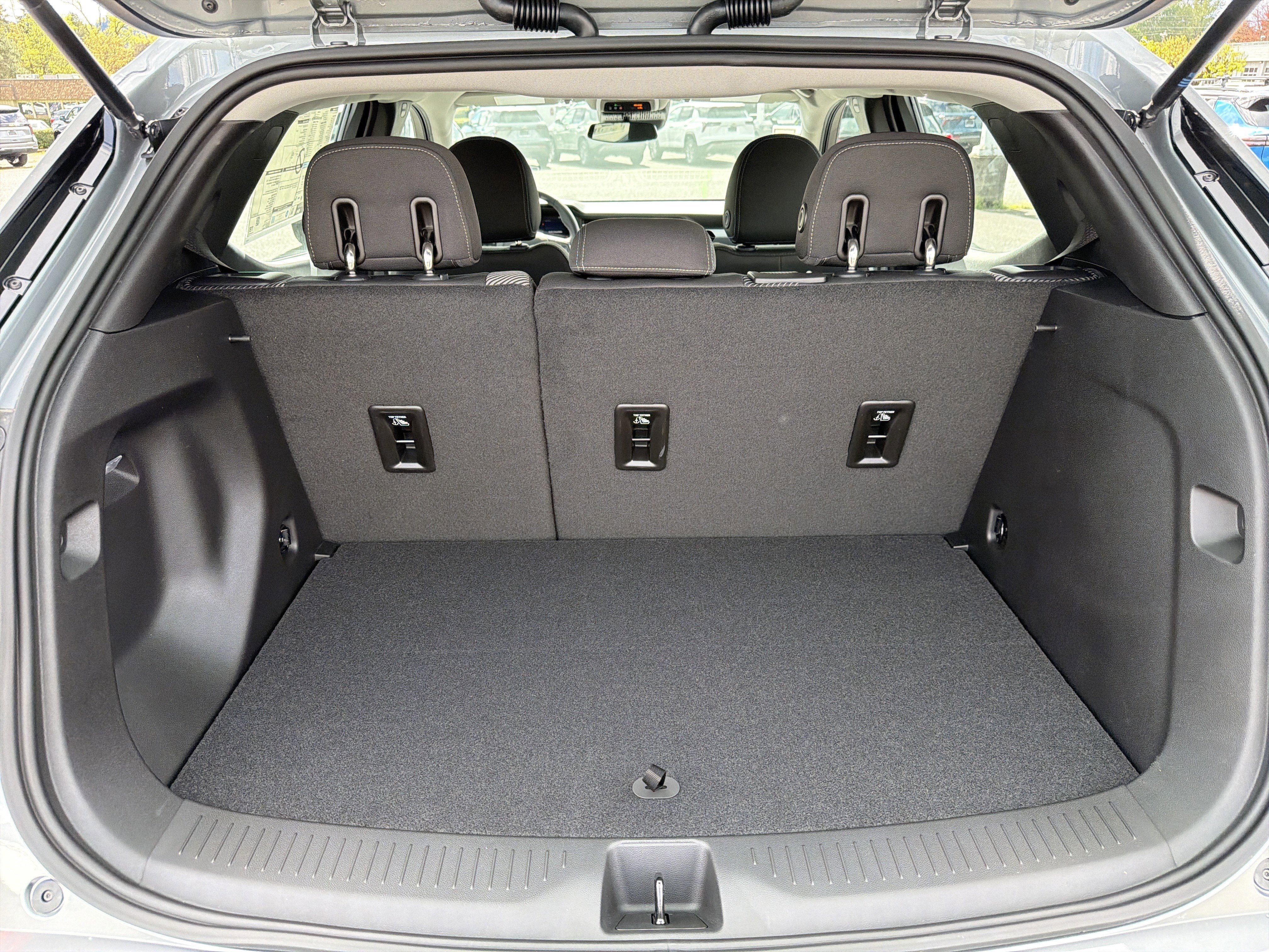 New 2027 Chevrolet Bolt LT w/ Comfort Package image 5