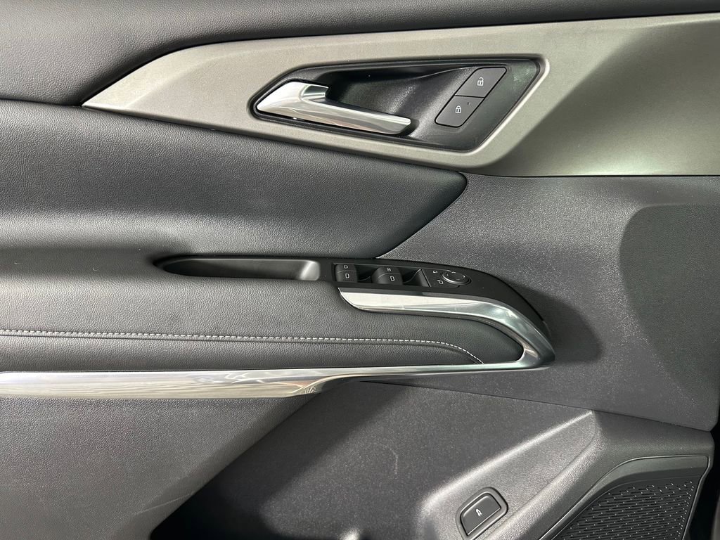 Used 2024 Chevrolet Traverse LT w/ LPO, Floor Liner Package image 24