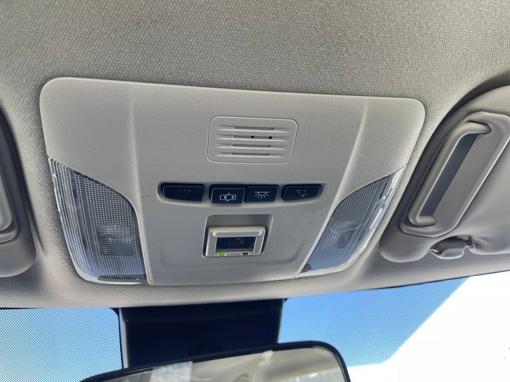 Used 2022 Toyota Corolla LE image 28