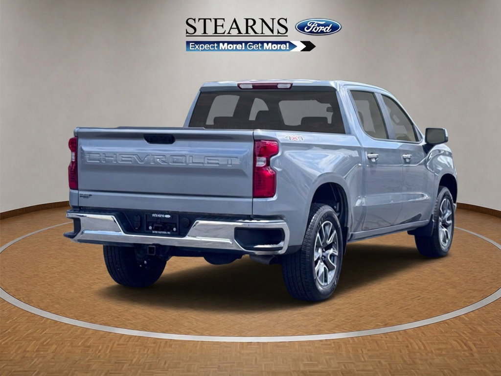 Used 2024 Chevrolet Silverado 1500 LT AWD/4WD image 16