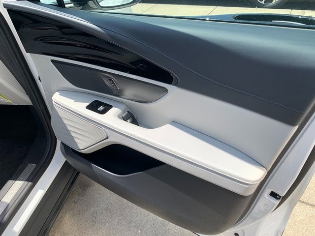 New 2026 Lincoln Nautilus Premier AWD/4WD image 13