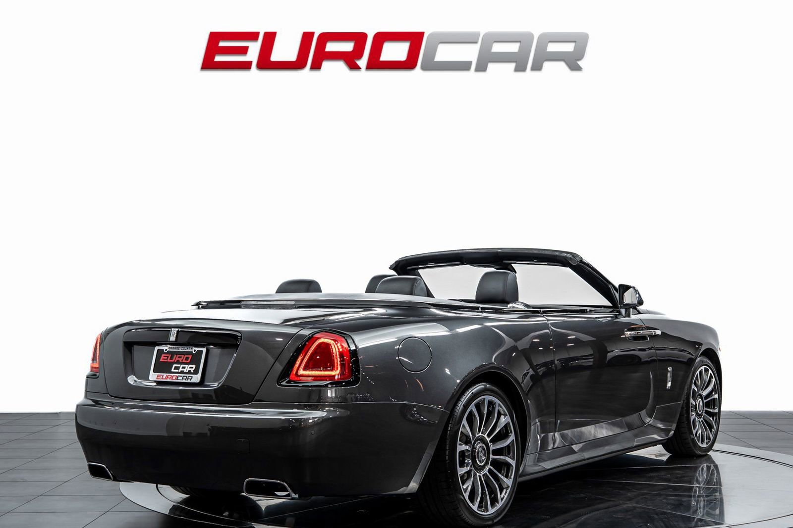 Used 2019 Rolls-Royce Dawn image 6