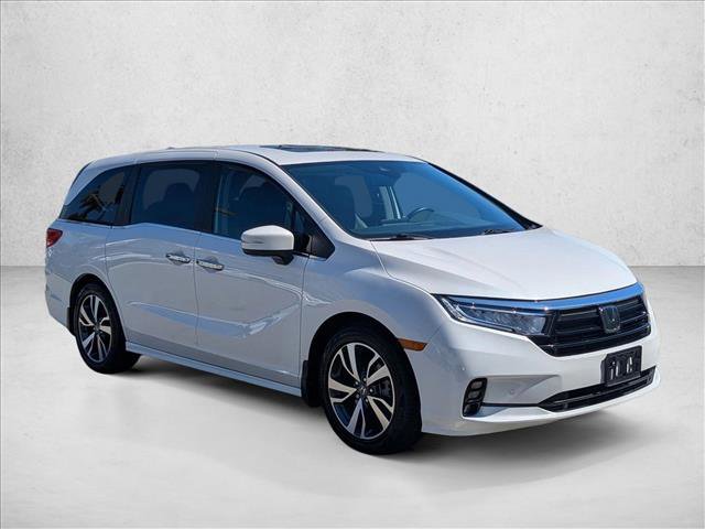 Used 2023 Honda Odyssey Touring image 3