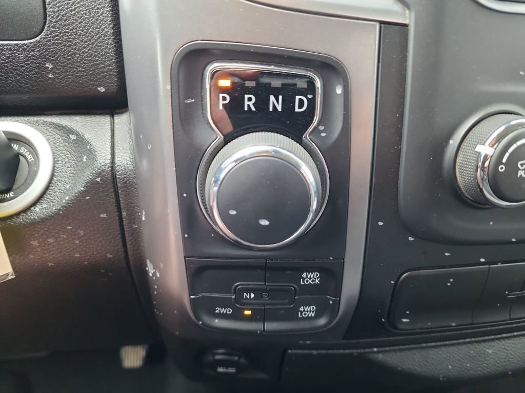 Used 2024 RAM 1500 Classic SLT image 28