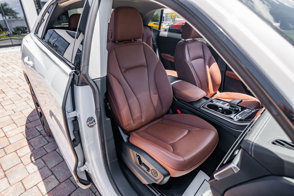 Used 2023 Audi Q8 Premium Plus w/ Premium Plus Package AWD/4WD image 33