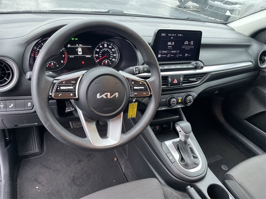 Certified 2022 Kia Forte LXS w/ LXS Technology Package image 9