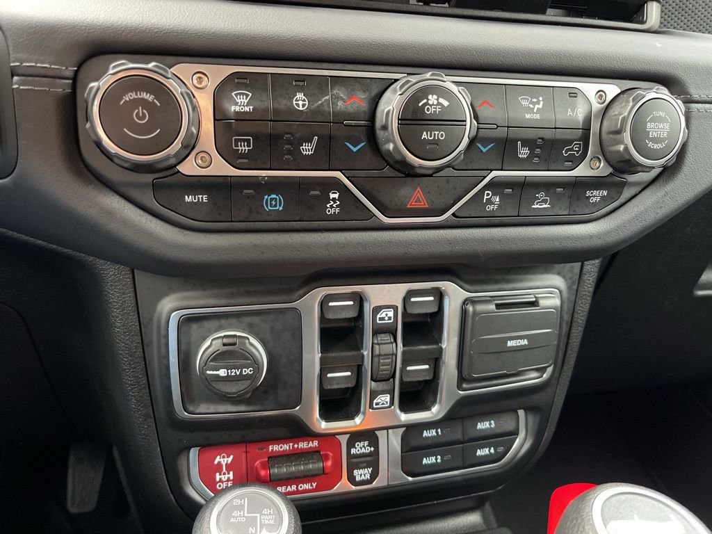 Certified 2025 Jeep Wrangler Unlimited Rubicon 4xe w/ Safety Group image 12