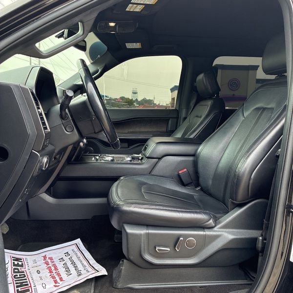 Used 2020 Ford Expedition Limited AWD/4WD image 5